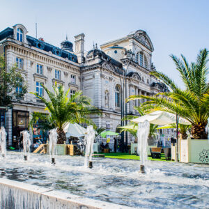 800 amunta angers place publique jet eau