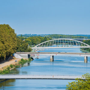 800 amunta angers pont transports en commun