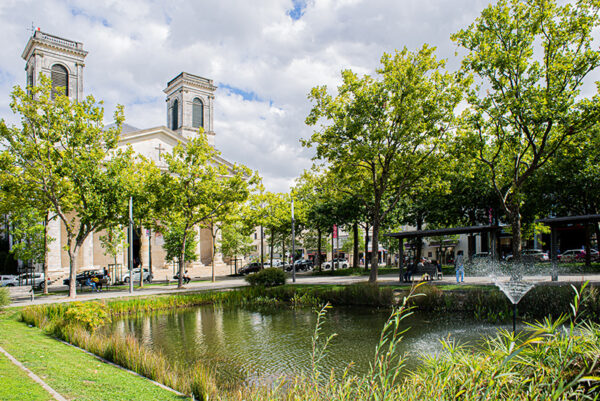 800 amunta la roche sur yon eglise saint louis jet eau